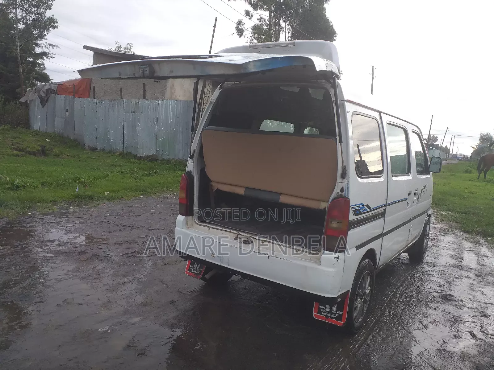 Suzuki Every Wagon 2002 White