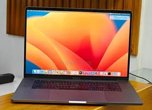 New Laptop Apple MacBook Pro 2019 32GB Intel Core i9 SSD 1T