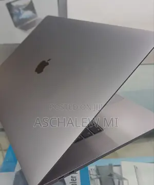 New Laptop Apple MacBook Pro 2019 32GB Intel Core I9 SSD 1T