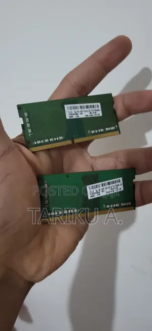 Photo - Samsung 4gb Ddr4-2400 So-Dimm (M471a5244cb0-Crc)