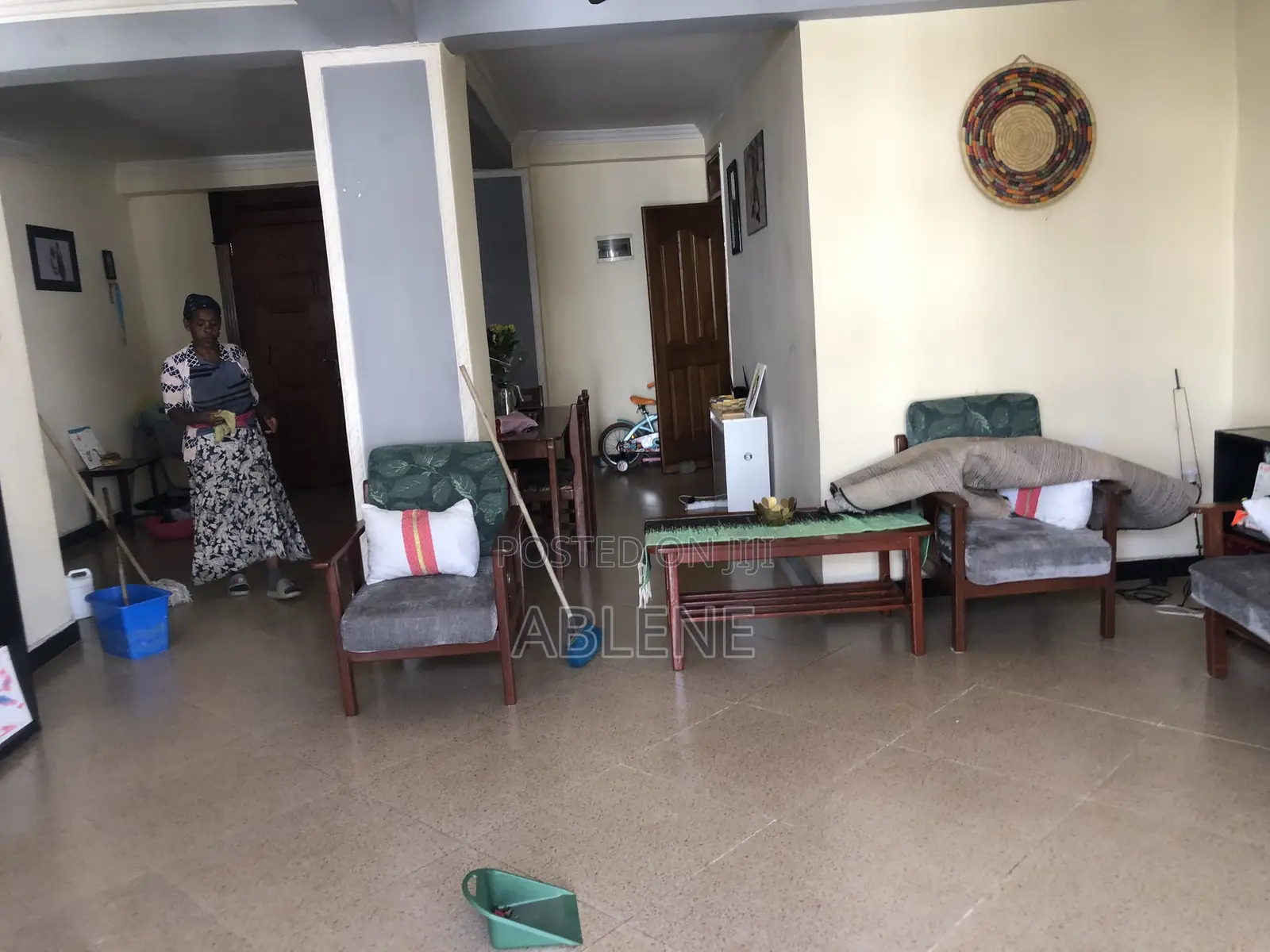 3bdrm Condo in Crown, Akaky Kaliti for sale