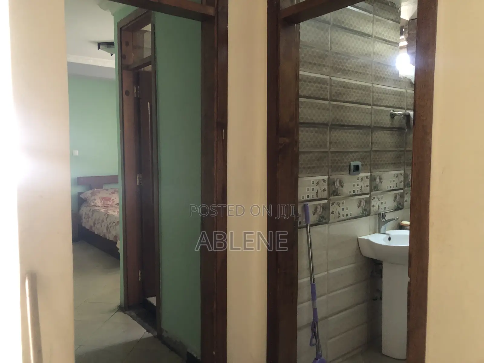 3bdrm Condo in Crown, Akaky Kaliti for sale