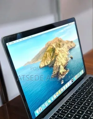 New Laptop Apple MacBook Pro 2019 8GB Intel Core I5 SSD 128GB