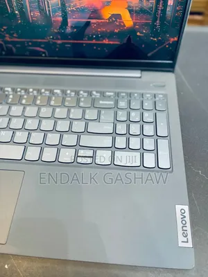 Photo - New Laptop Lenovo Ideapad 3 16GB Intel Core I7 SSD 512GB