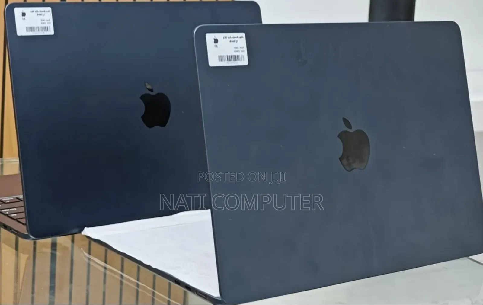 New Laptop Apple MacBook Air 2025 M4 13-Inch 16GB Apple M4 SSD 256GB