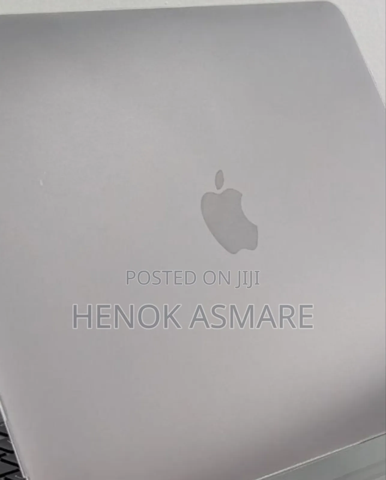 New Laptop Apple MacBook Pro 2020 8GB Apple M2 SSD 256GB