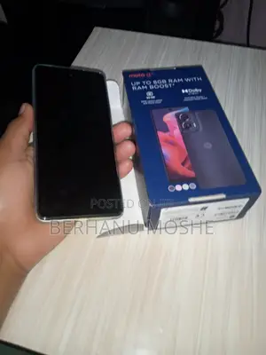 Photo - New Motorola Moto G (2024) 128 GB White