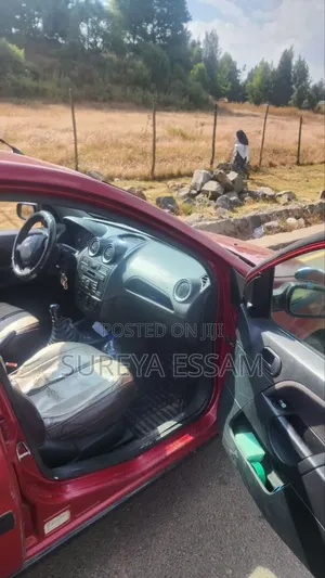 Ford Fiesta 1.3 2006 Burgundy