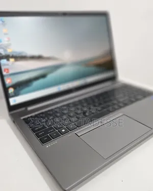 Photo - New Laptop HP ZBook 15 16GB Intel Core I7 SSD 1T