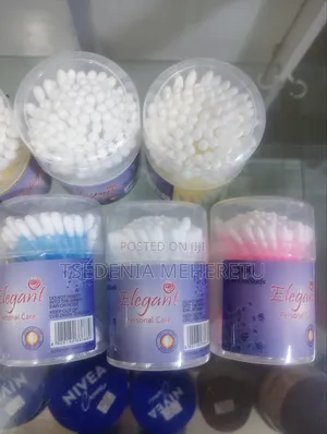 Q-Tips ( Cotton Buds)