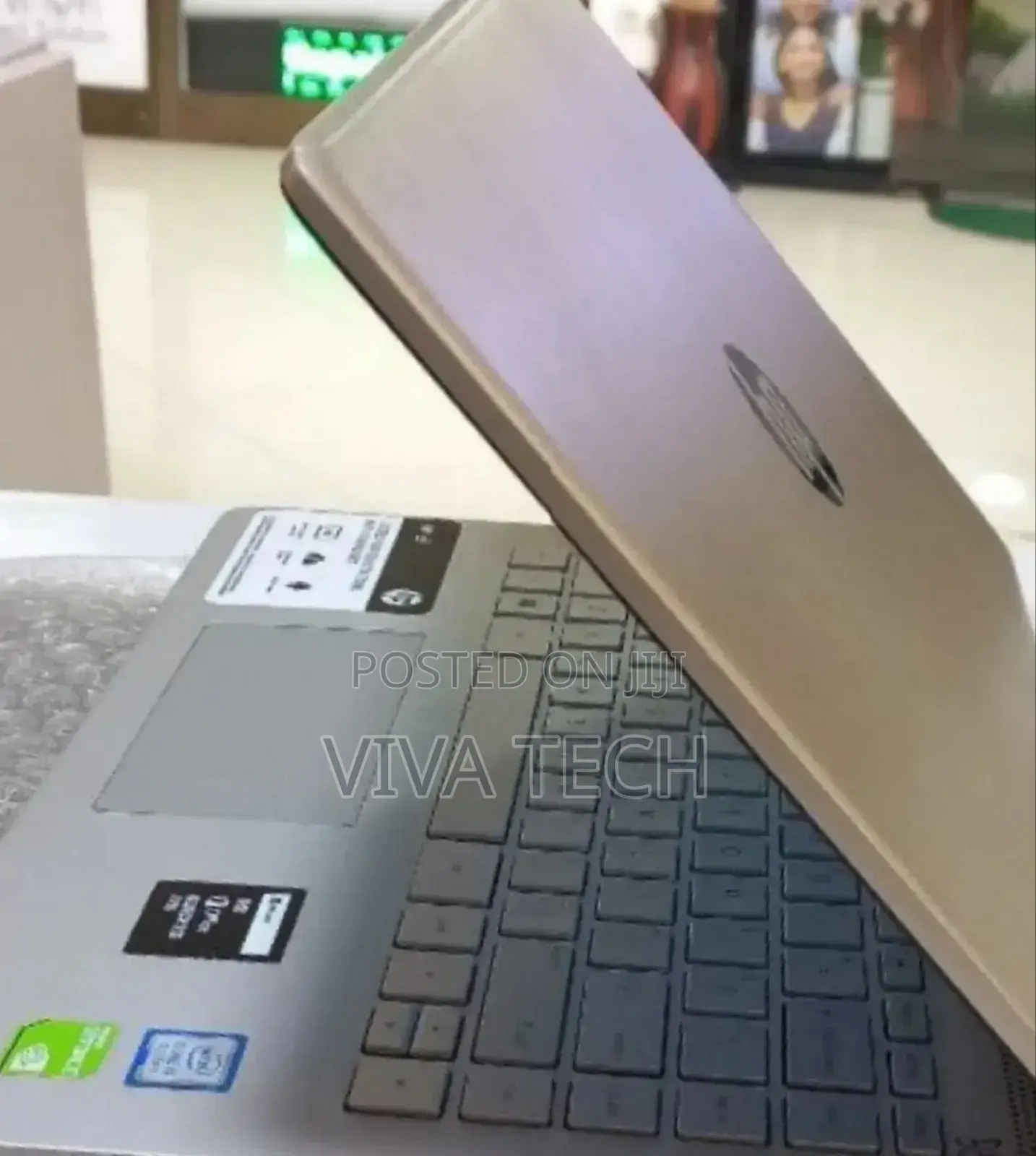 New Laptop HP Pavilion 14 8GB Intel Core i5 SSD 256GB