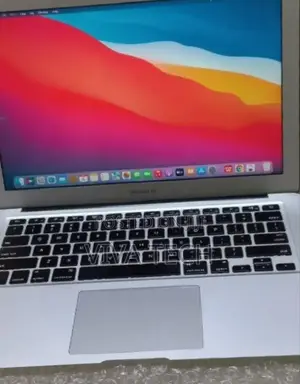 New Laptop Apple MacBook Air 2017 8GB Intel Core i5 SSD 128GB