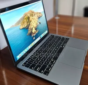 New Laptop Apple MacBook Air 2019 8GB Intel Core I5 SSD 128GB