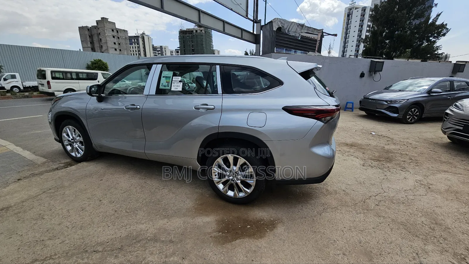 New Toyota Highlander Hybrid Limited 2024 Silver