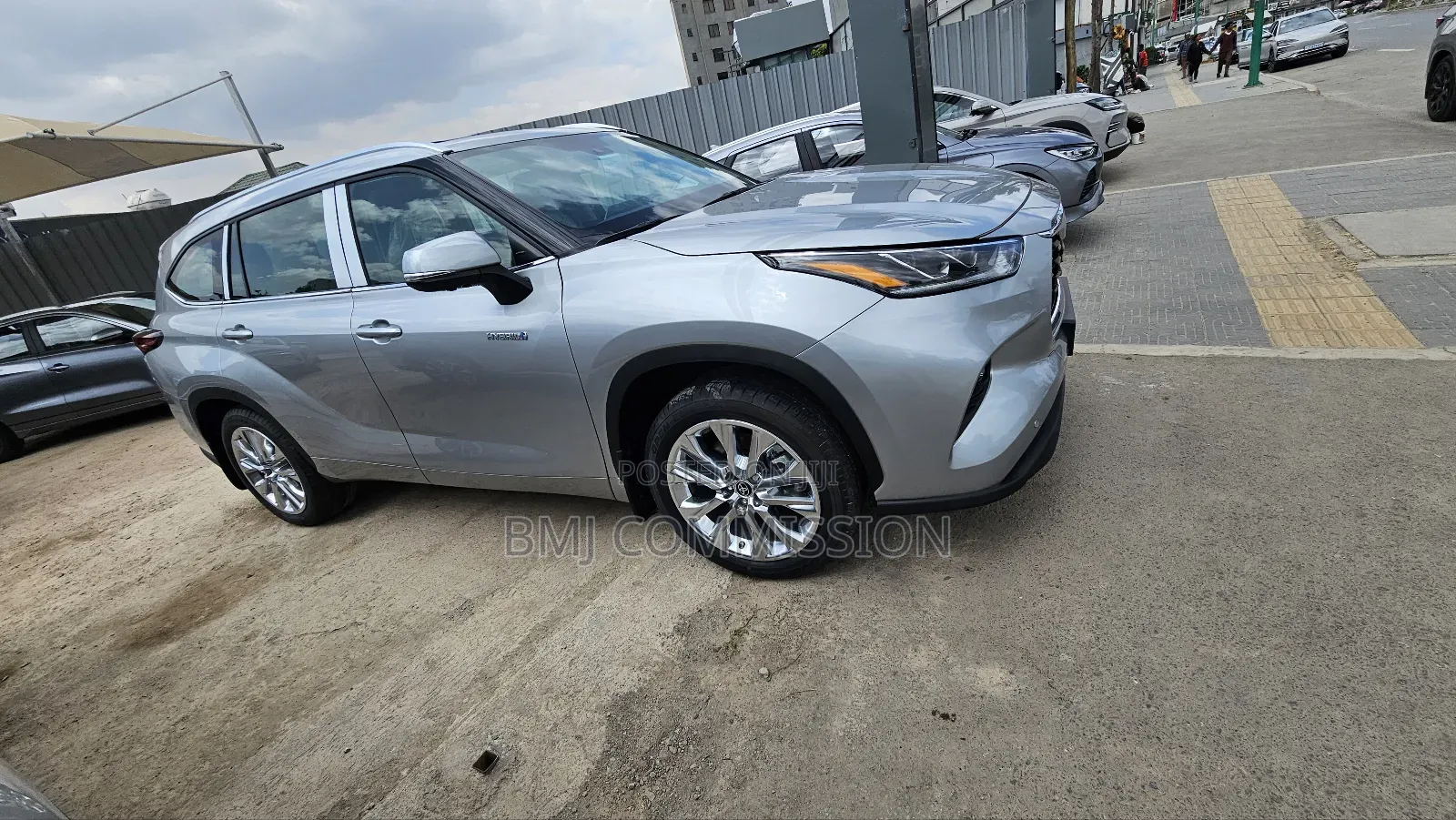 New Toyota Highlander Hybrid Limited 2024 Silver