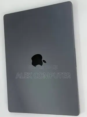 New Laptop Apple MacBook Pro 18GB Apple M3 SSD 1T