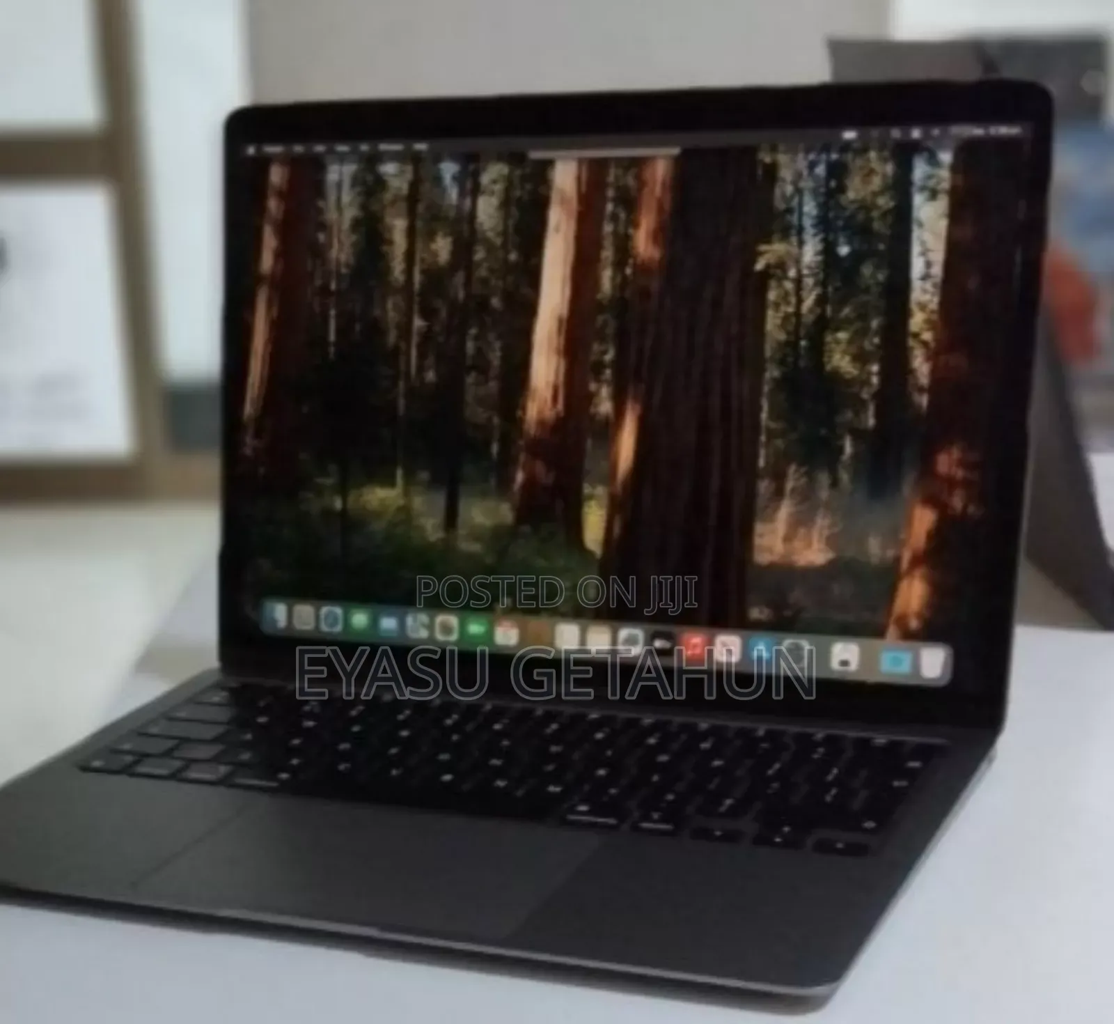 New Laptop Apple MacBook Air 2020 M1 8GB Apple M1 SSD 256GB