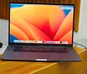 New Laptop Apple MacBook Pro 2019 32GB Intel Core I9 SSD 1T