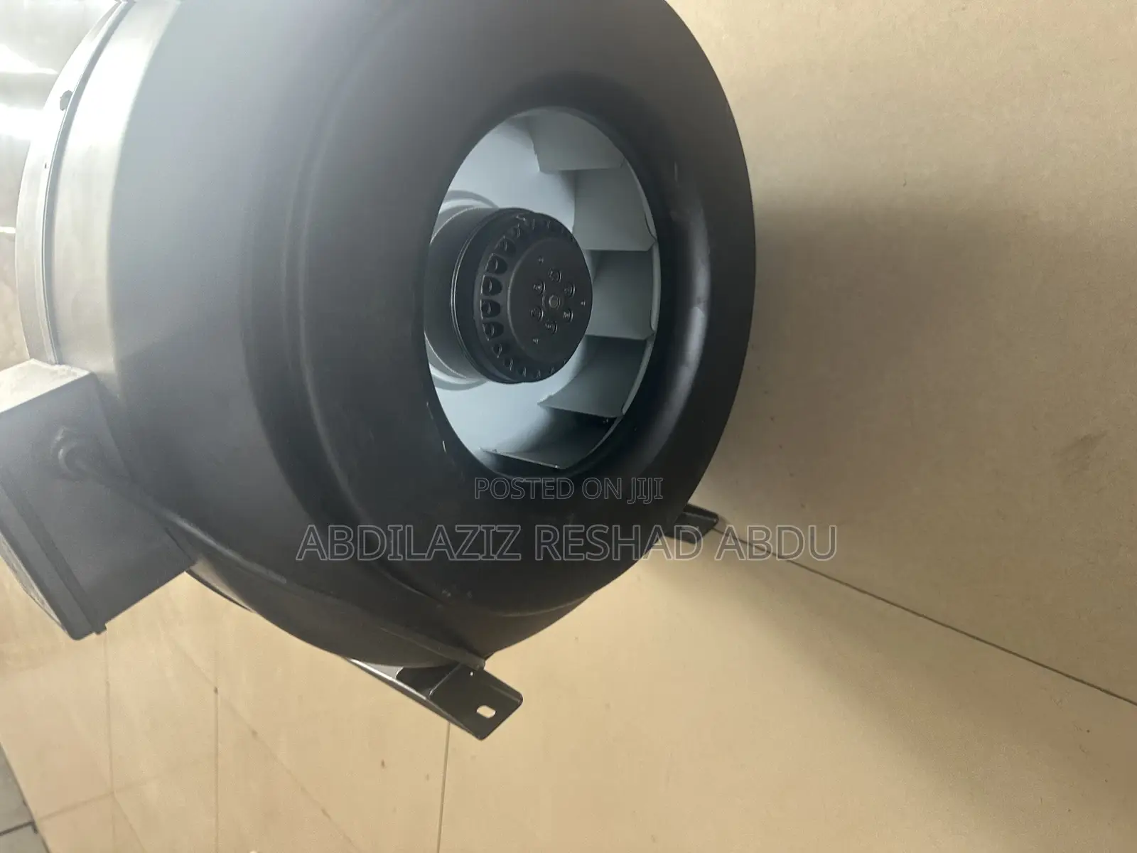 16” Wall Fan Type