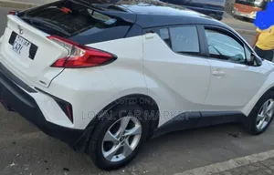 Toyota C-HR 2021 White
