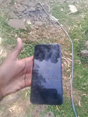 Photo - Samsung A10 32 GB Blue