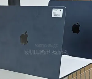 New Apple MacBook Air 2025 M4 13-Inch 16GB Apple M4 Pro SSD 256GB