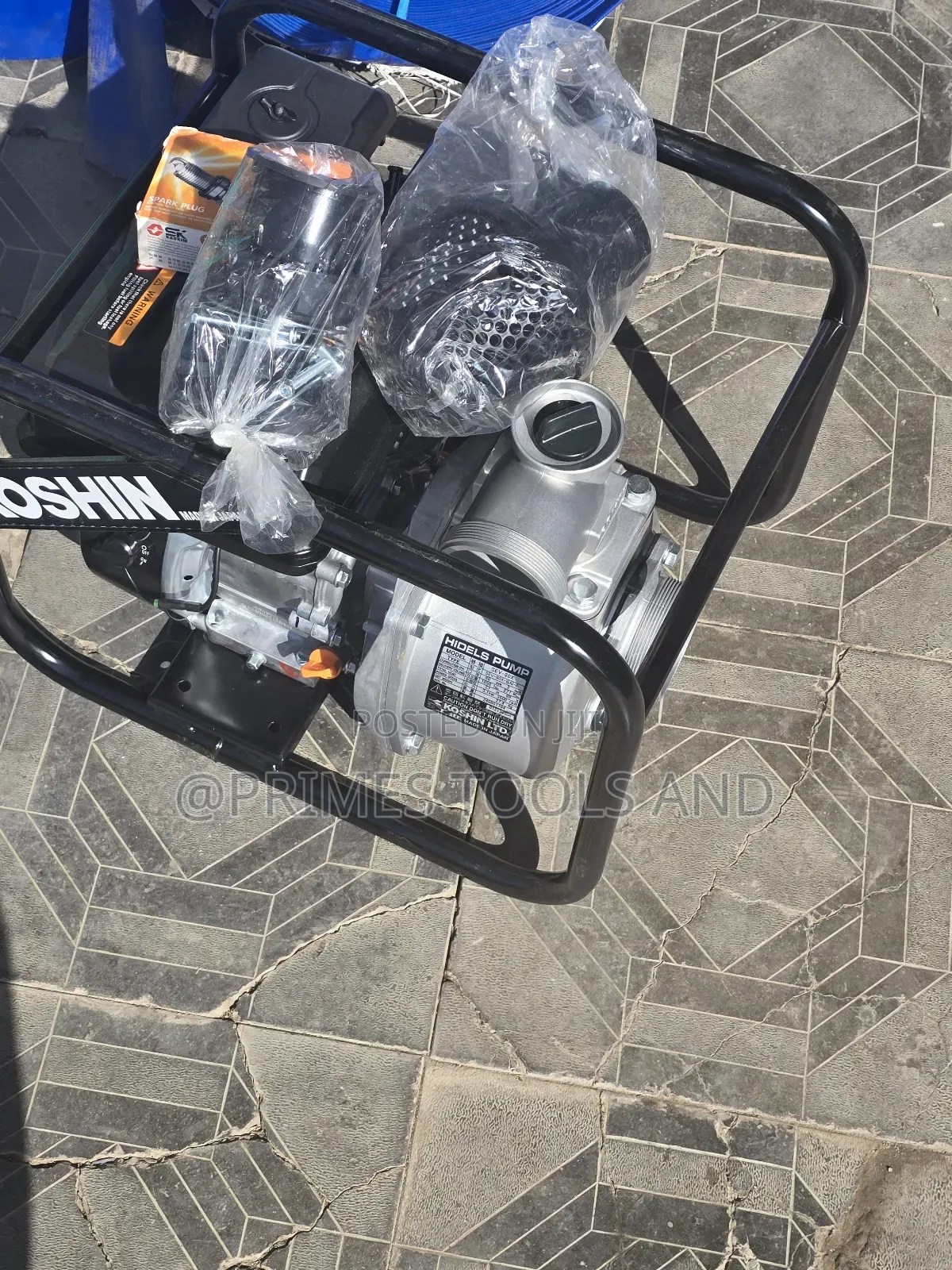 የውሃ መሳቢያ ሞተር እና ሸራ ከነ አክሰሰሪያቸው