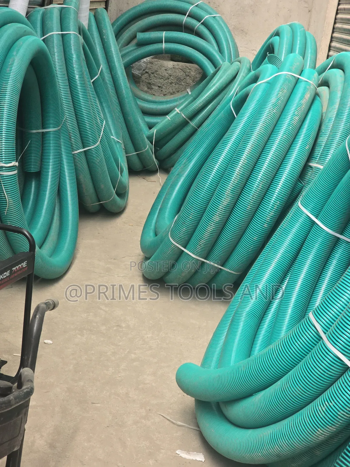 የውሃ መሳቢያ ሞተር እና ሸራ ከነ አክሰሰሪያቸው