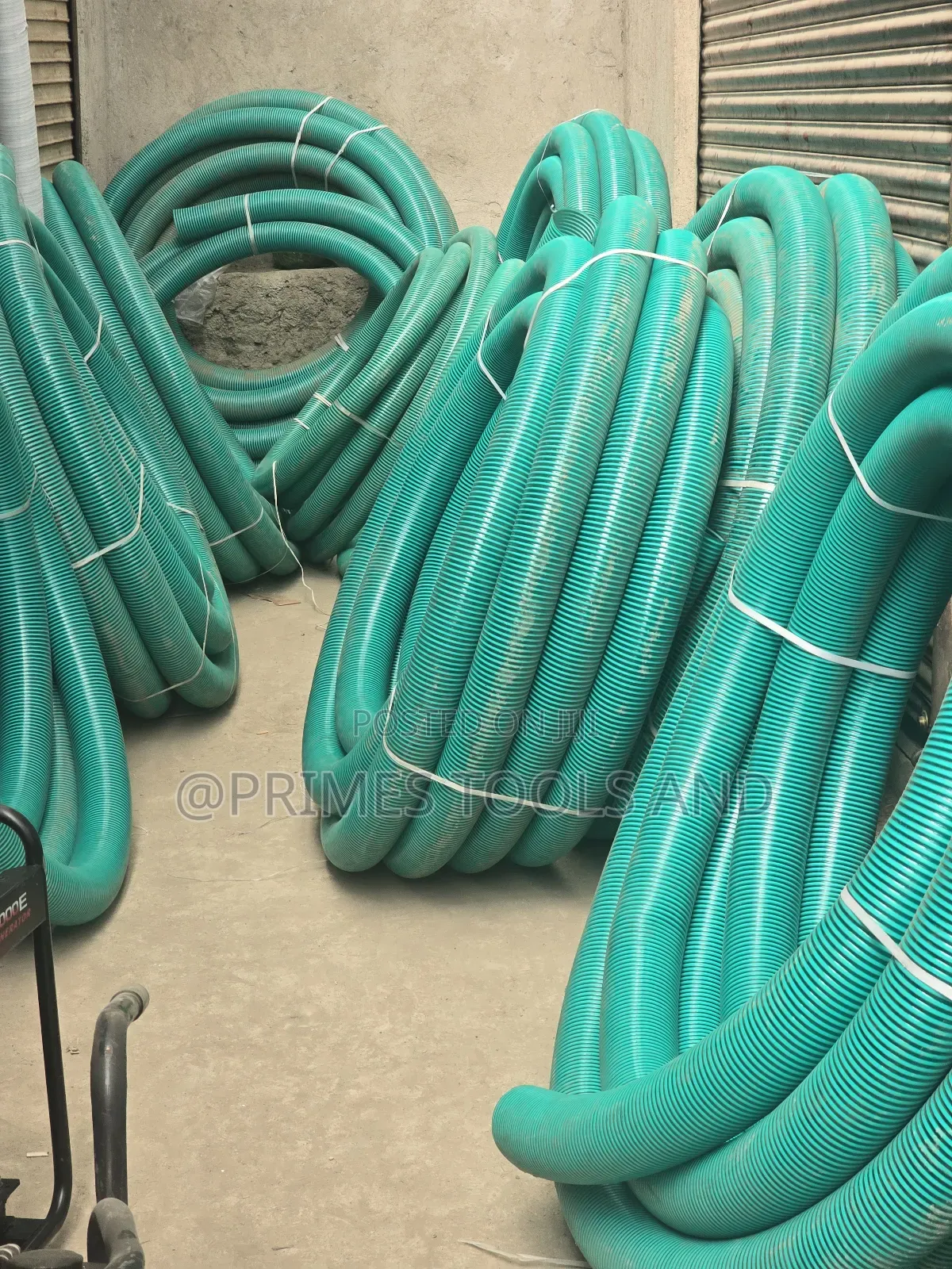 የውሃ መሳቢያ ሞተር እና ሸራ ከነ አክሰሰሪያቸው