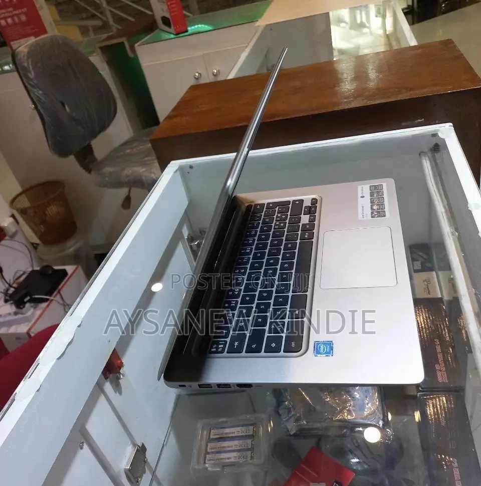 New Laptop Acer Chromebook 11 4GB Intel Celeron SSD 128GB