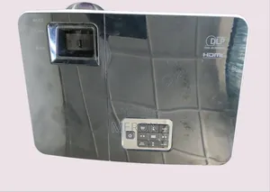 Elp Multimedia Projector