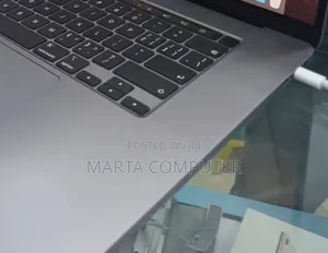 New Laptop Apple MacBook Pro 2019 32GB Intel Core I9 SSD 1T