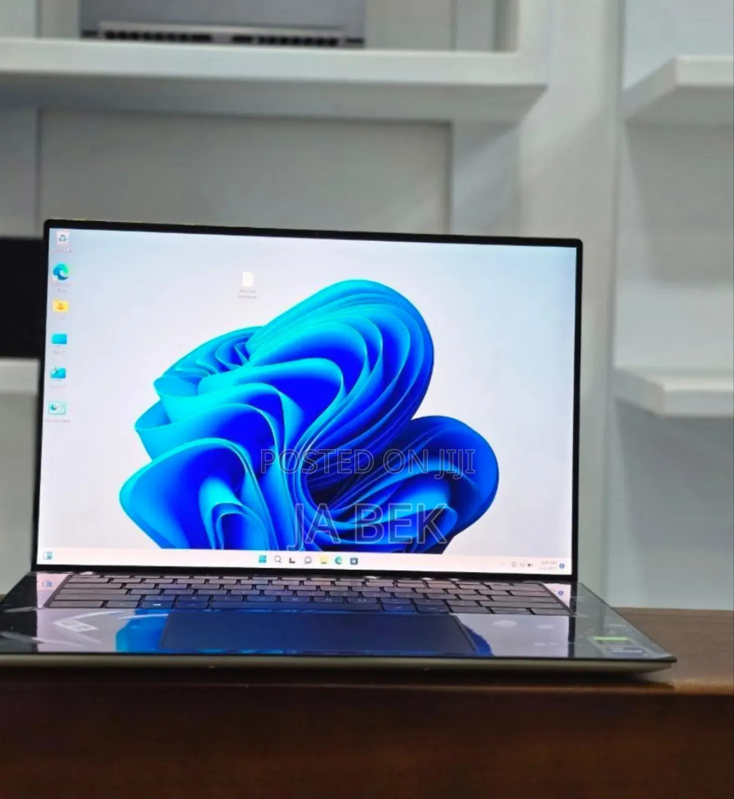 New Laptop Dell XPS 15 32GB Intel Core I9 SSD 1T