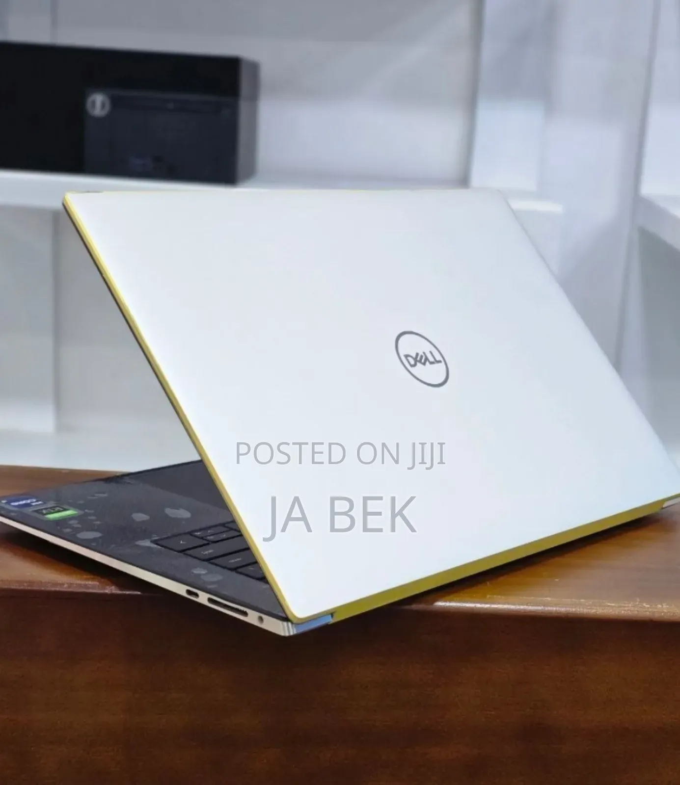 New Laptop Dell XPS 15 32GB Intel Core I9 SSD 1T
