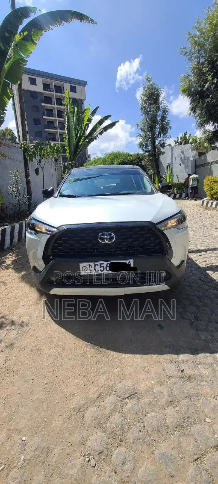 Toyota Corolla Cross Hybrid 2024 White