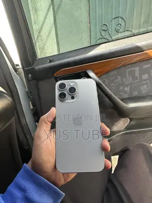 New Apple iPhone 15 Pro Max 256 GB Silver