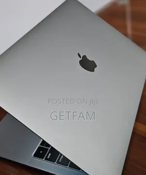 Photo - New Laptop Apple MacBook Pro 2019 32GB Intel Core I9 SSD 1T