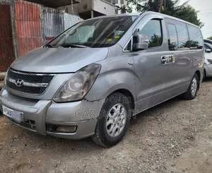 Hyundai Starex 2013 Silver
