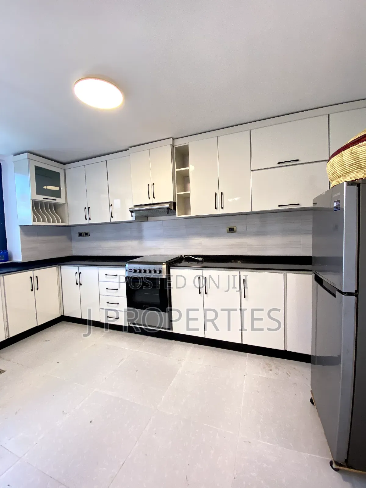 Furnished 2bdrm Apartment in Kirkos for rent