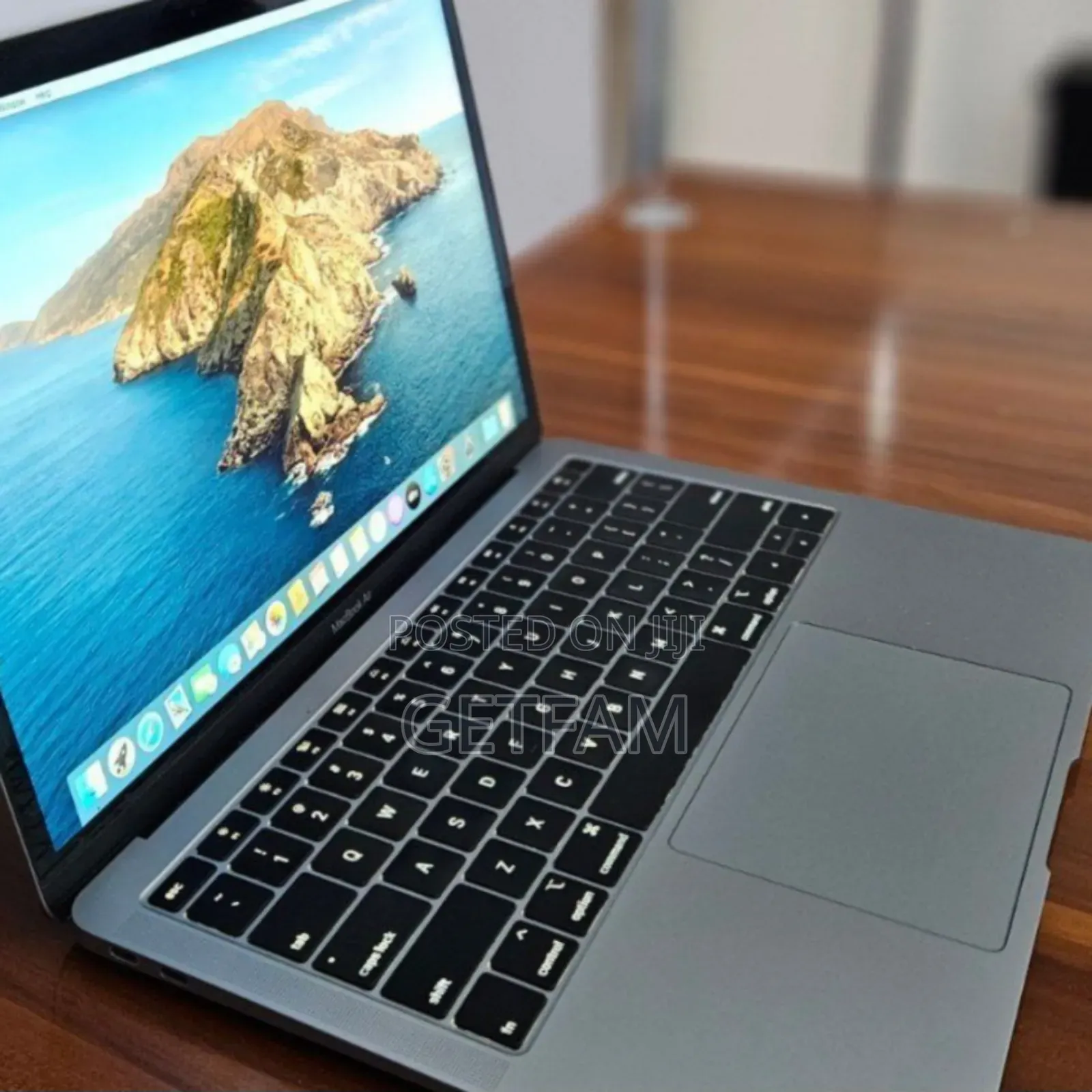 New Laptop Apple MacBook Pro 2019 16GB Intel Core I5 SSD 128GB