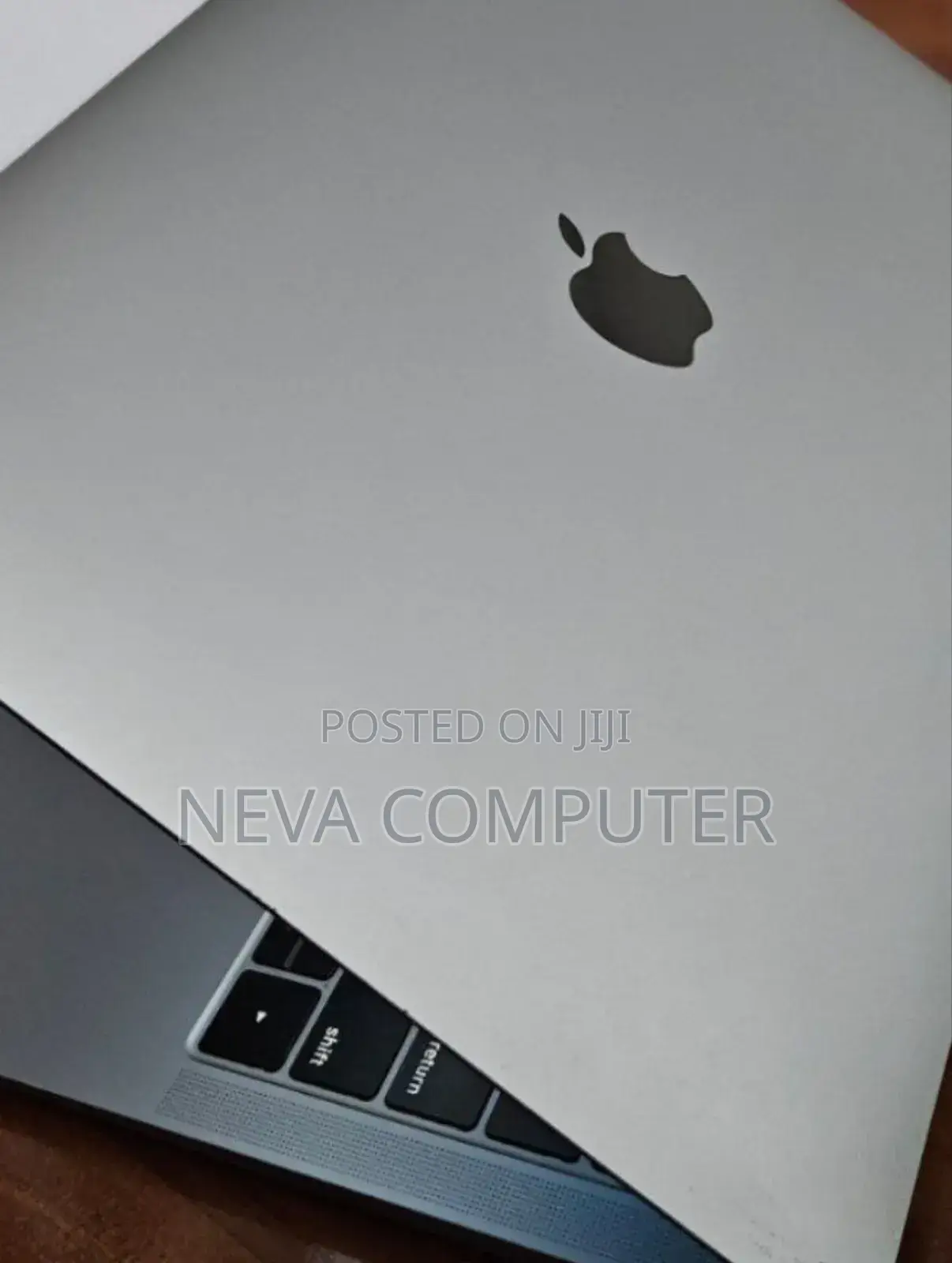 New Laptop Apple MacBook Air 2020 M1 8GB Intel Core I5 SSD 256GB