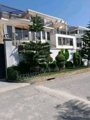 Furnished 4bdrm House in Yeka for sale