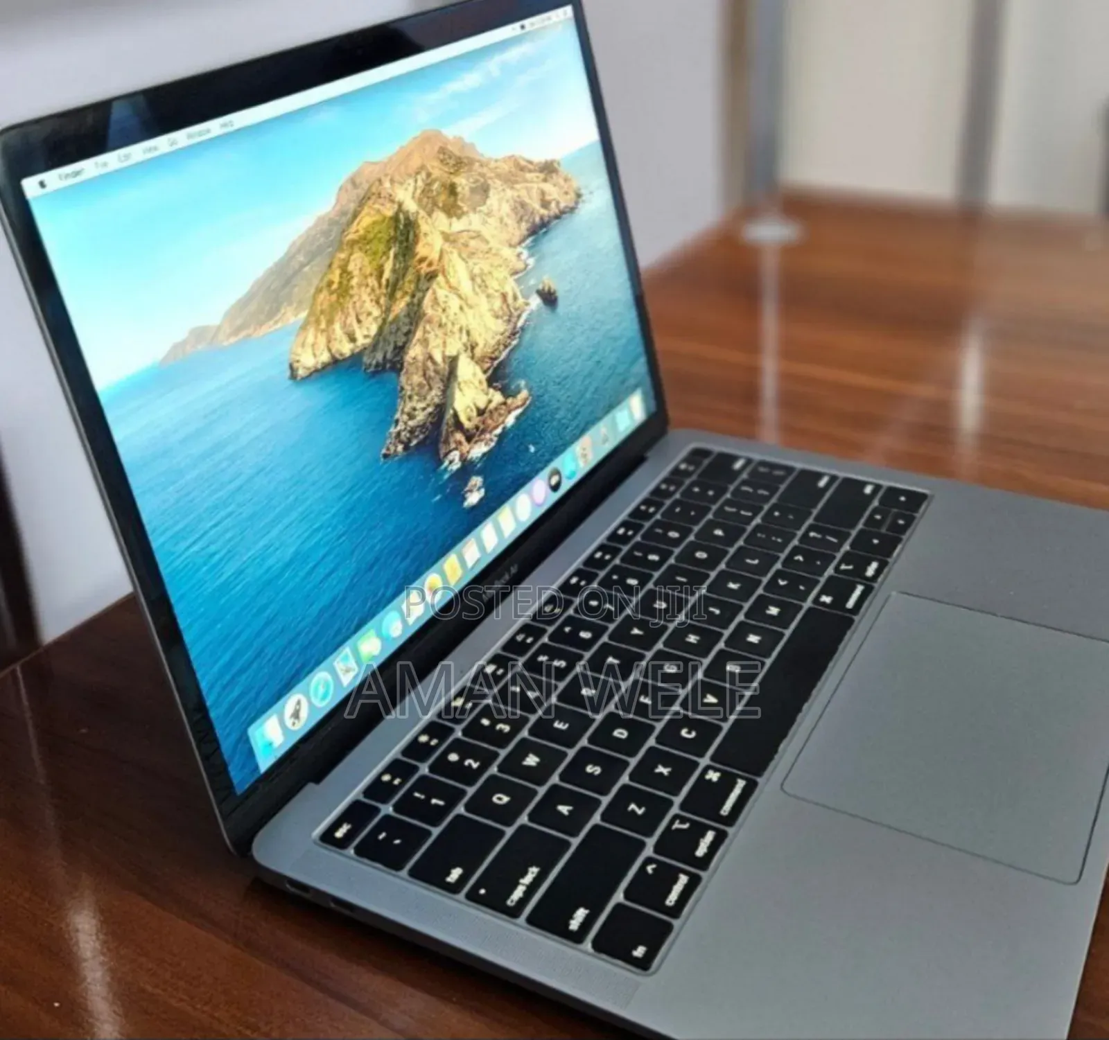 New Laptop Apple MacBook Air 2019 8GB Intel Core I5 SSD 128GB