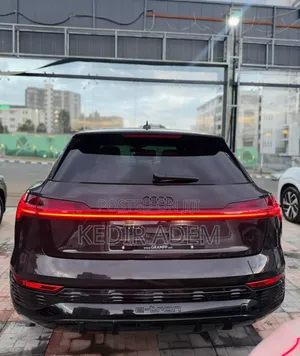 New Audi Q8 e-tron 2024 Black