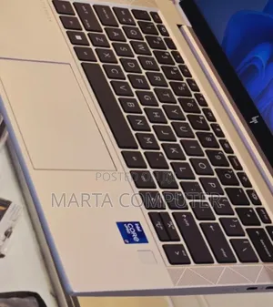 New Laptop HP EliteBook 830 G8 16GB Intel Core I7 SSD 512GB