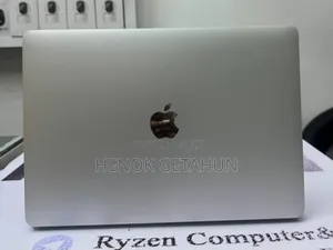 Photo - New Laptop Apple MacBook Pro 2017 8GB Intel Core I5 SSD 128GB