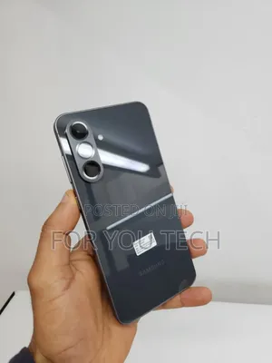 Photo - New Samsung Galaxy A56 256 GB Gray