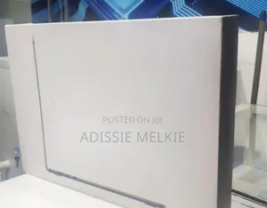 New Apple MacBook Air 2024 M3 15-Inch 8GB Intel Core I5 SSD 256GB