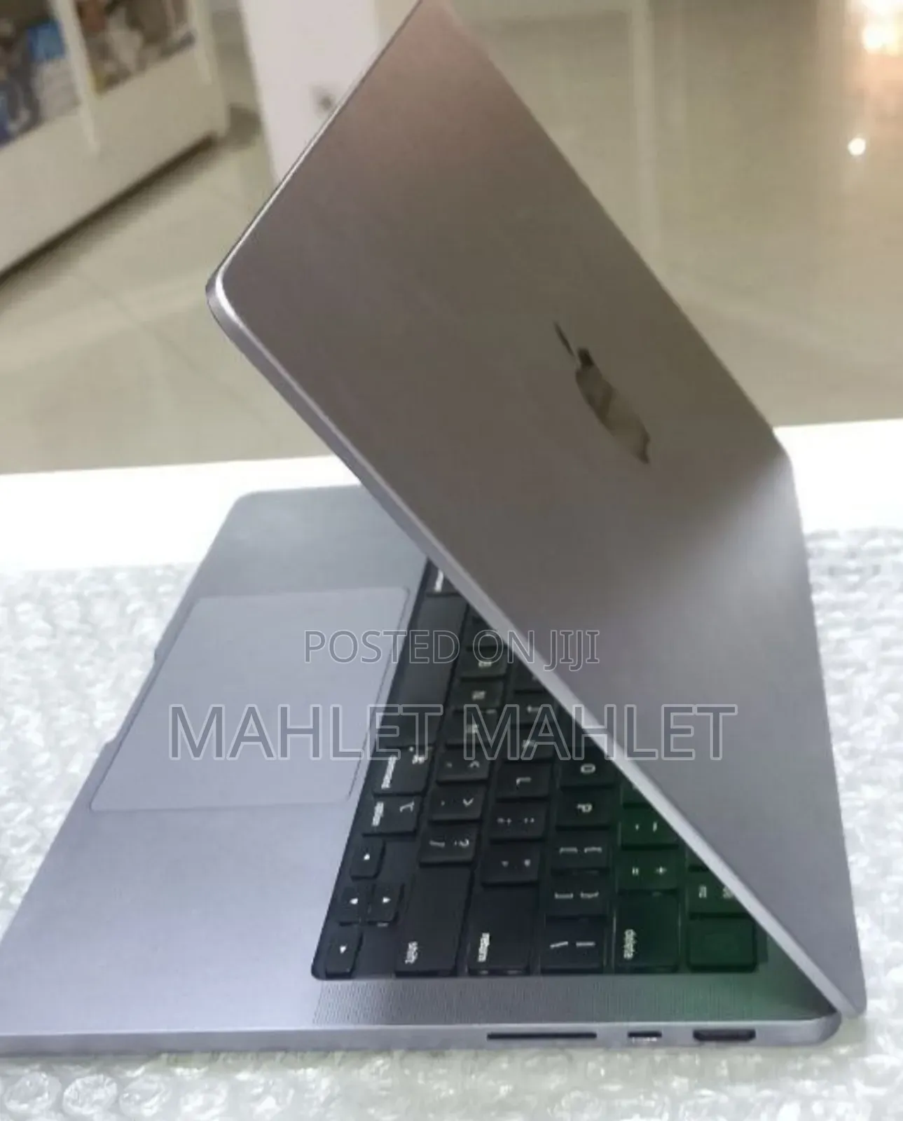 New Laptop Apple MacBook Pro M1 16GB Apple M1 SSD 512GB