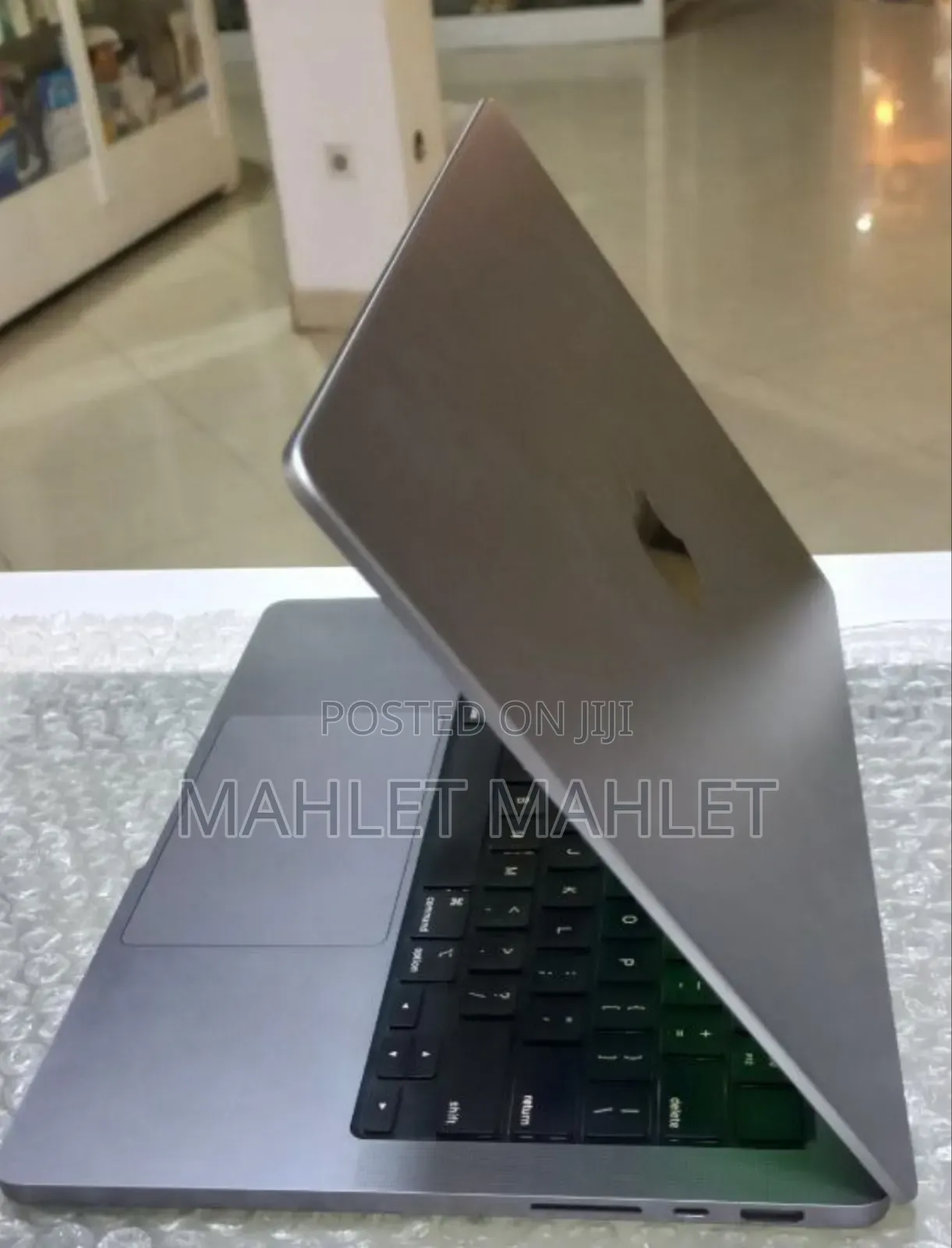 New Laptop Apple MacBook Pro M1 16GB Apple M1 SSD 512GB